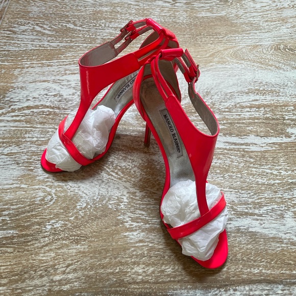 Manolo Blahnik Strattina Sandal - Picture 12 of 16